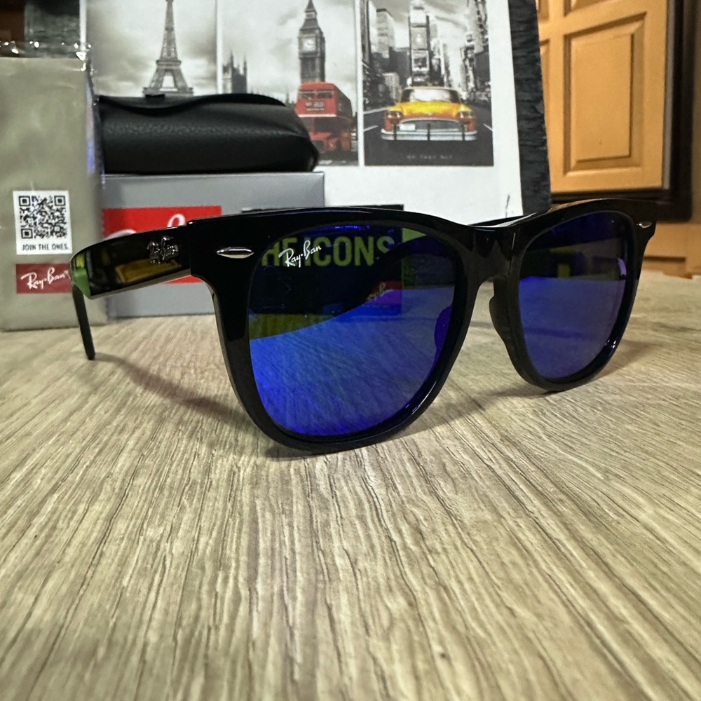 Ray ban 2140 Classic Wayfarer 901/17 polished black/Blue Mirror 54mm